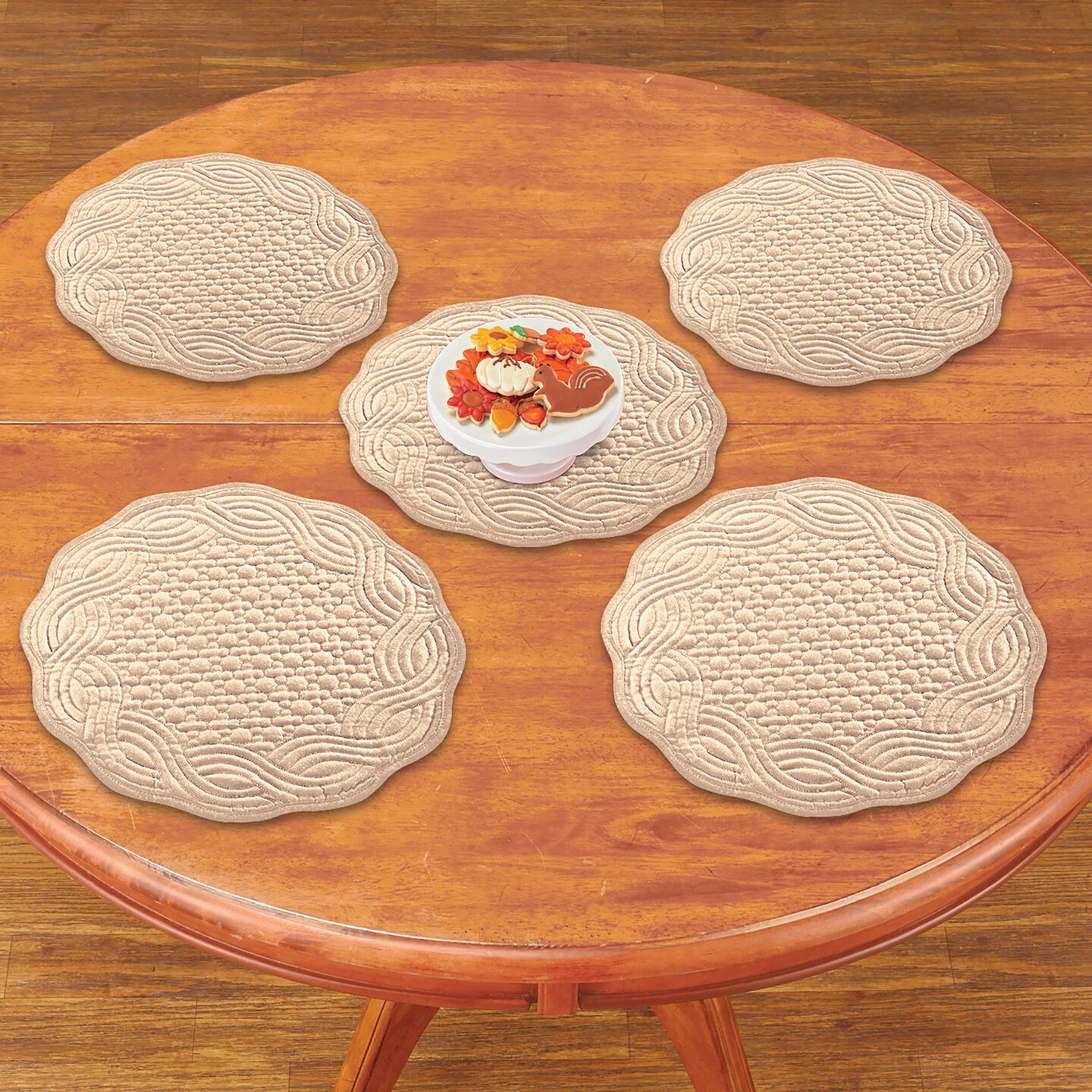 Collections Etc Quilted Texture Scalloped Edge Placemats - Set of 5
