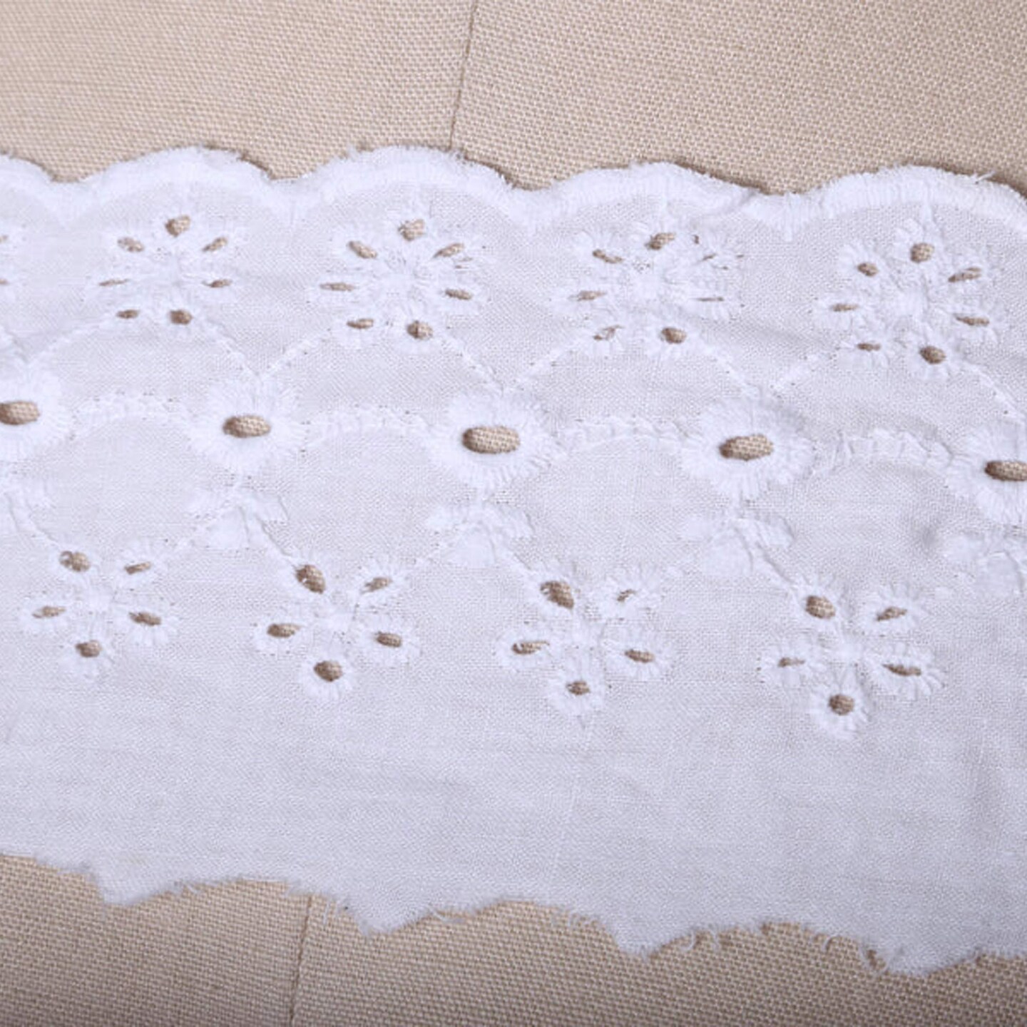 1 Yard White Wide Scalloped Edges Cotton Eyelet Lace Trim 3 Inch Wide
