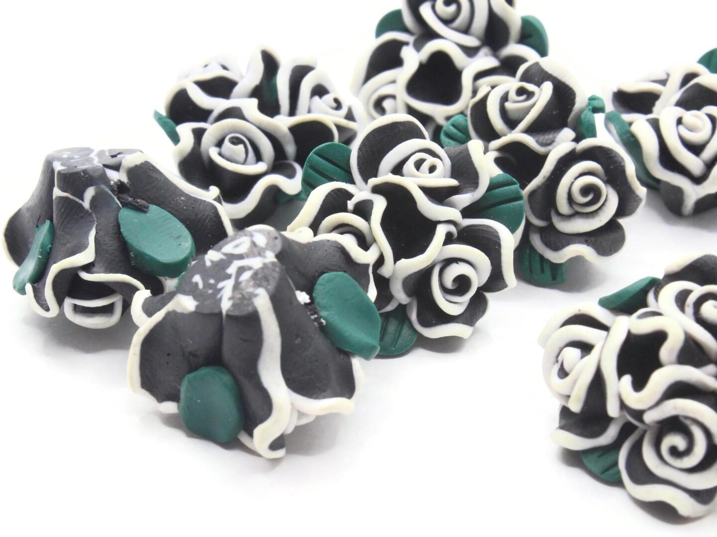 10 Black Polymer Clay Flower Boquet Beads