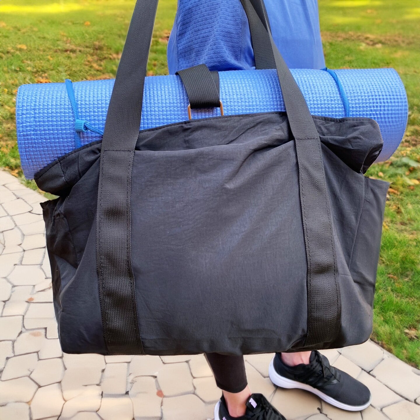 Wrapables Sporty Yoga Tote Bag, Gym, Work, Overnight and Travel Bag, Black