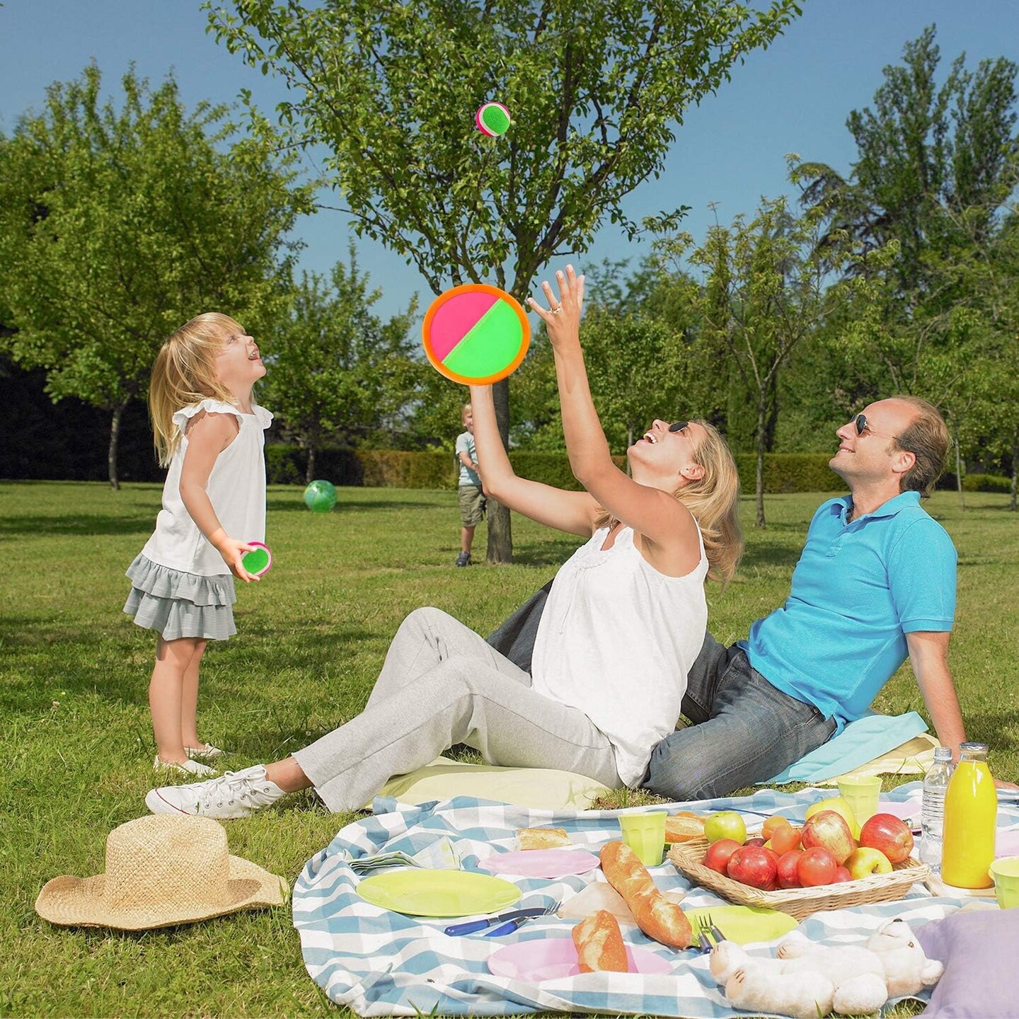 Valentine Gifts for Kids Toss and Catch Game Set, Paddles and Toss Ball Sports Game, Outdoor Toys for Kids, Beach Pool Yard Camping Toys, Suitable for Kids Gift Idea (Blue+Orange)