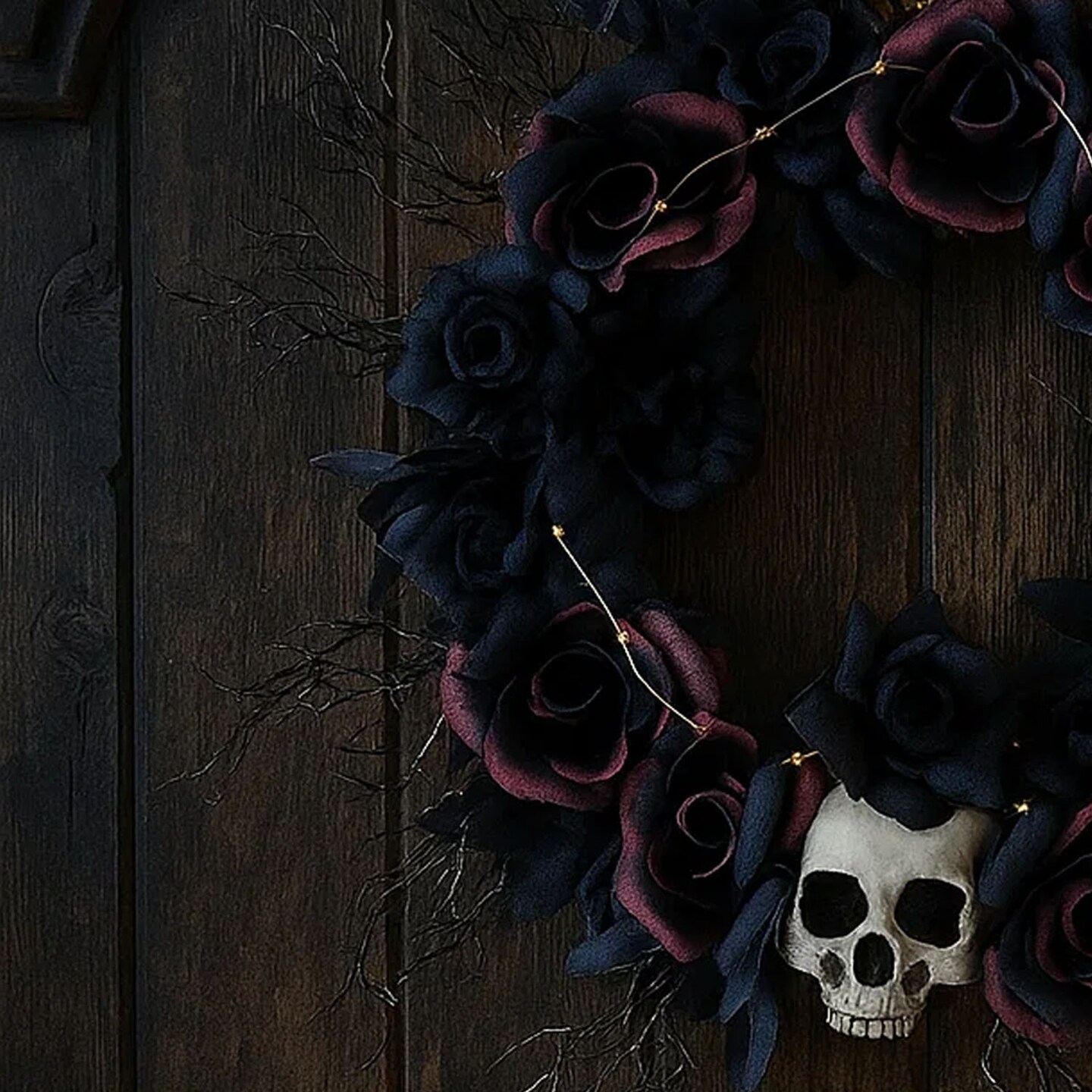 Creepy Halloween Skull and Dead Roses Wreath Decoration 23 1/2 Inches