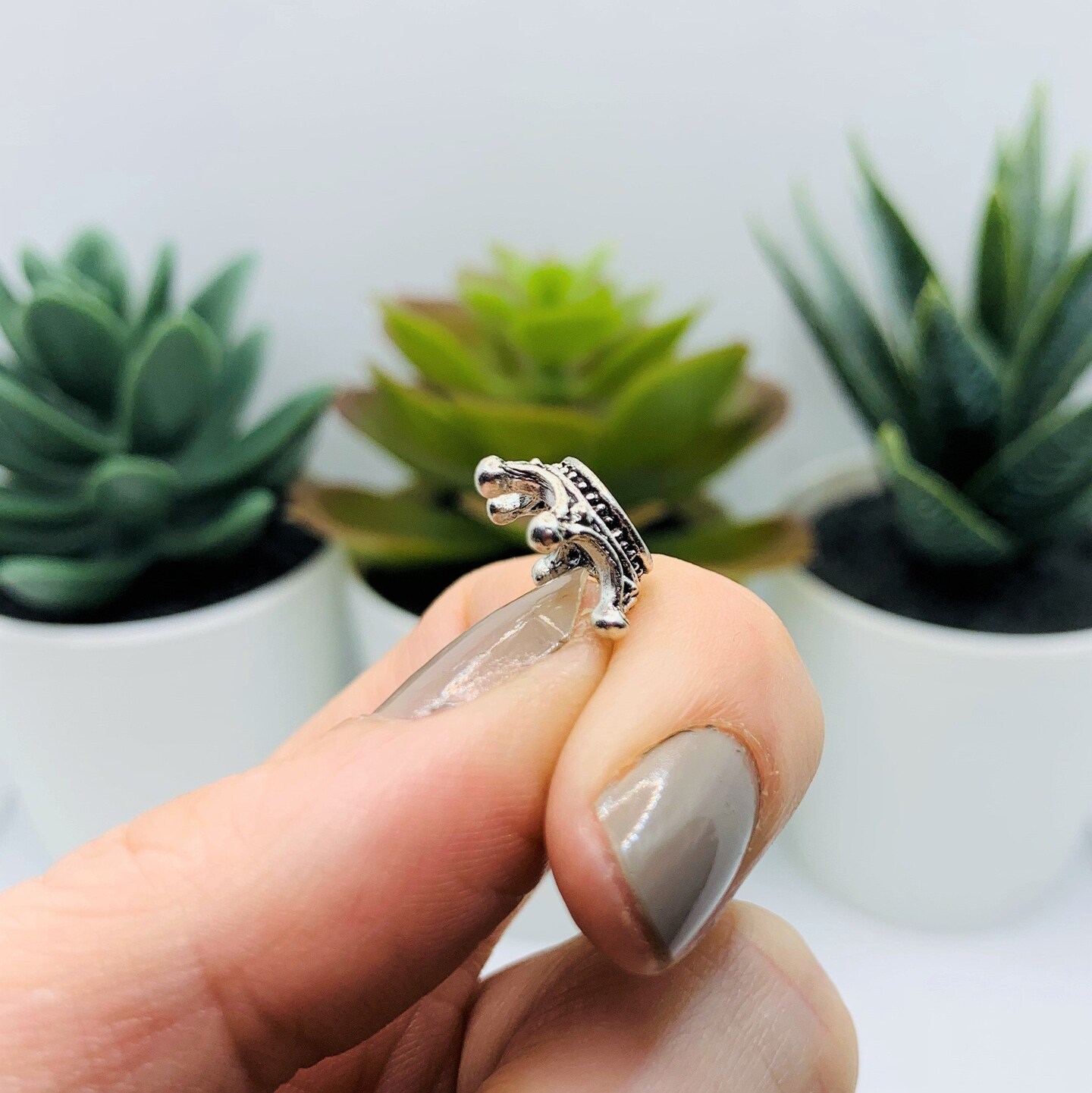4, 20 or 50 Pieces: Silver 3D Crown Charms, Bead Caps