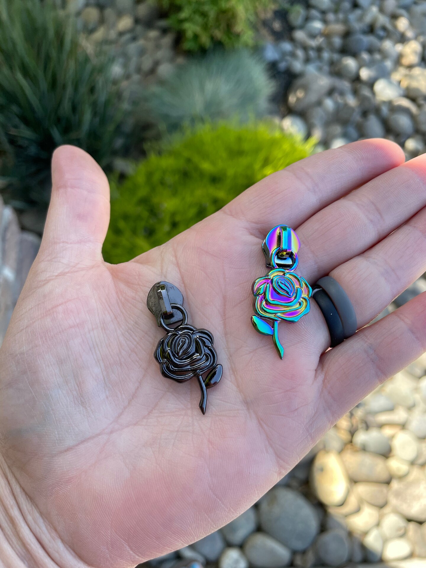 Rose zipper pulls