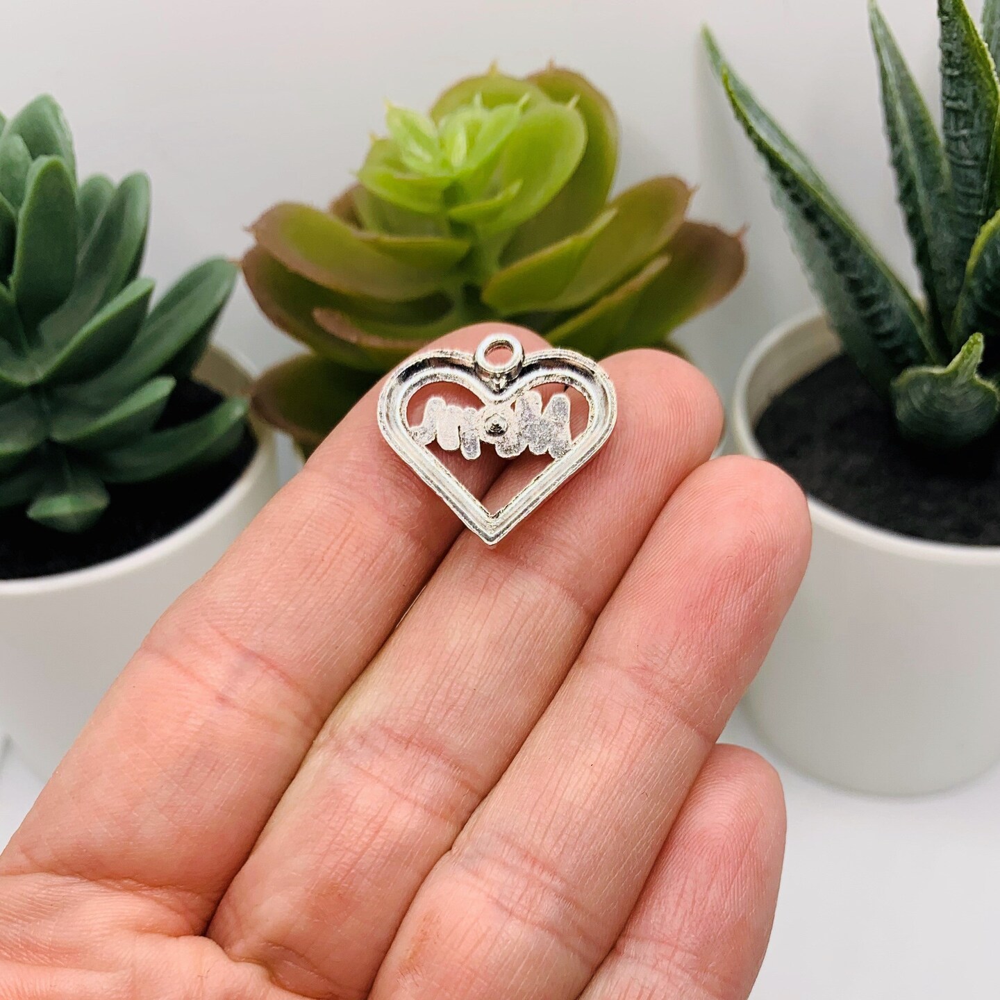 4 or 20 Pieces: Silver Mother&#x27;s Day Mom Charms