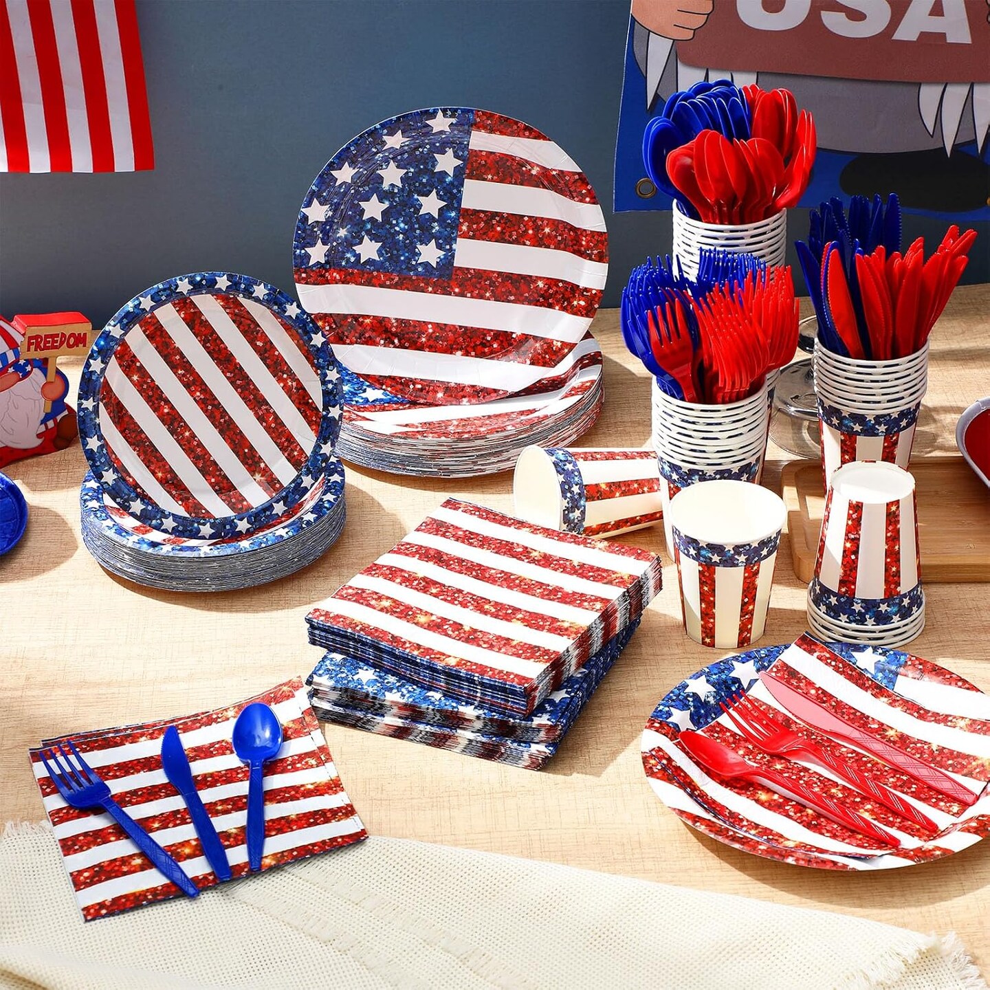 400PCS American Flag Patriotic Party Supplies Set – Red, White & Blue Disposable Tableware for 4th of July, Independence Day, Memorial Day, Veterans Day & Election Celebrations (Classic Design)