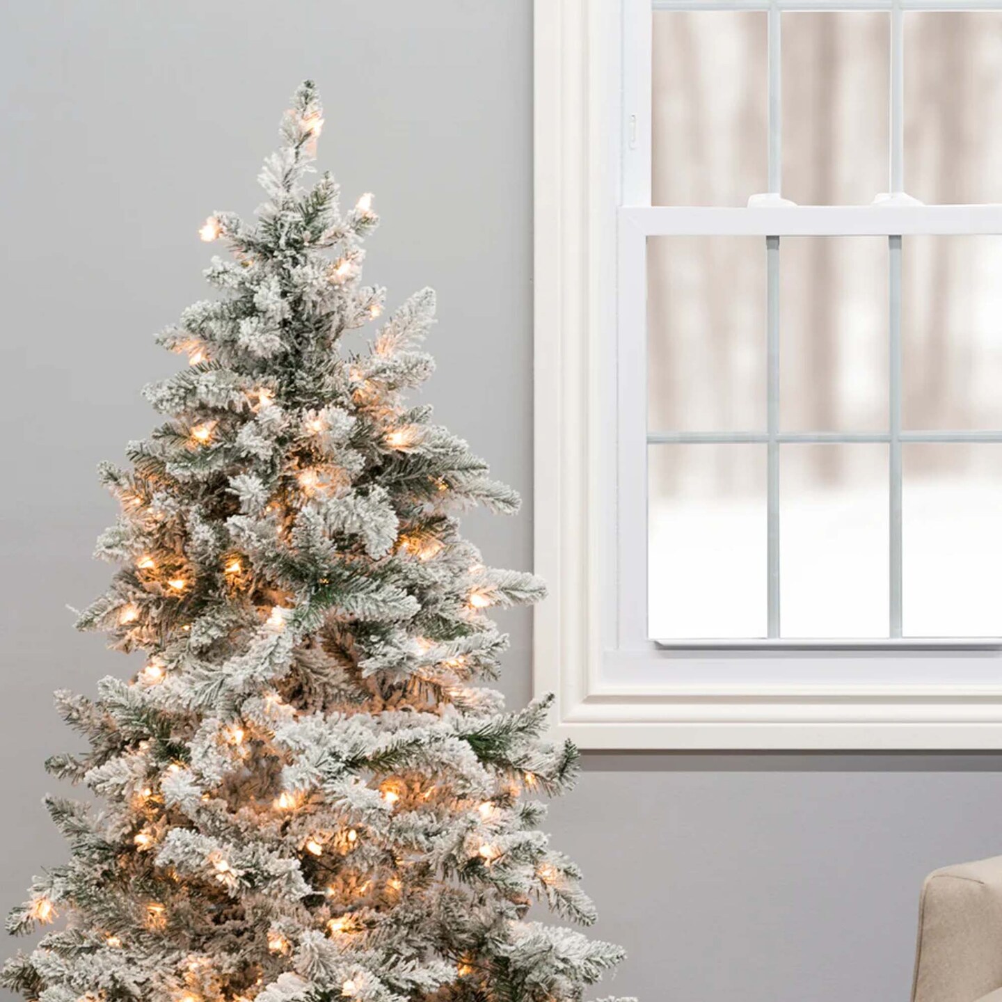 Prelit Alpine Spruce Snow Flocked Christmas Tree 5ft