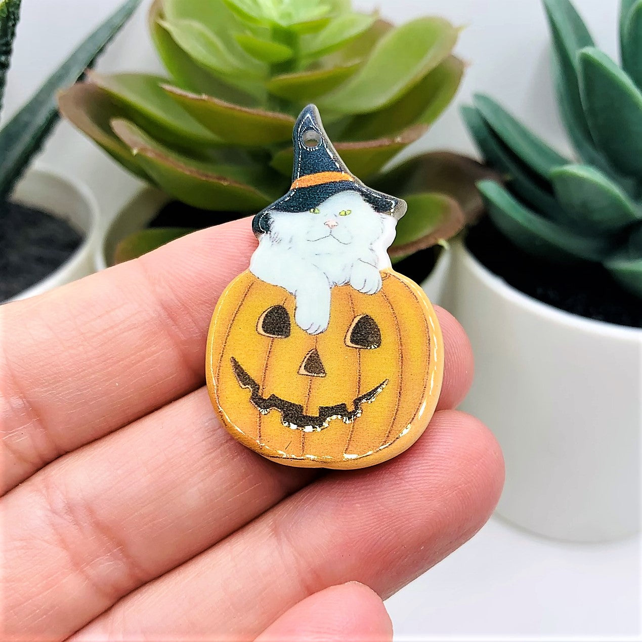 Halloween Cat in Pumpkin Pendant, 40x24mm