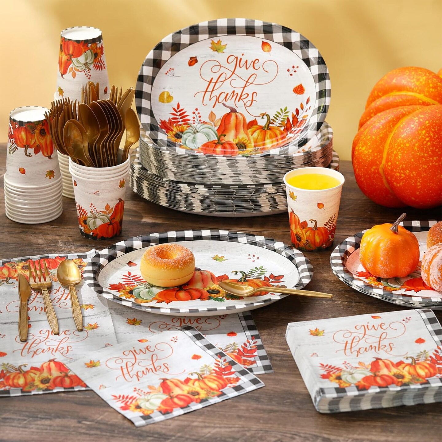 350 Pcs Thanksgiving Party Supplies