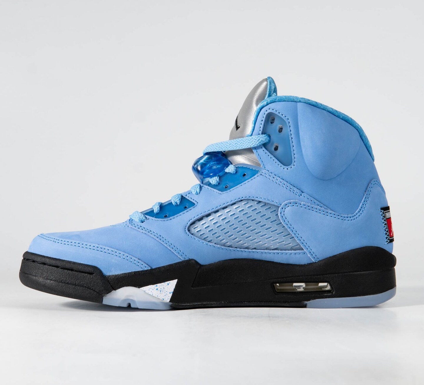 Air Jordan 5 Retro UNC University Blue