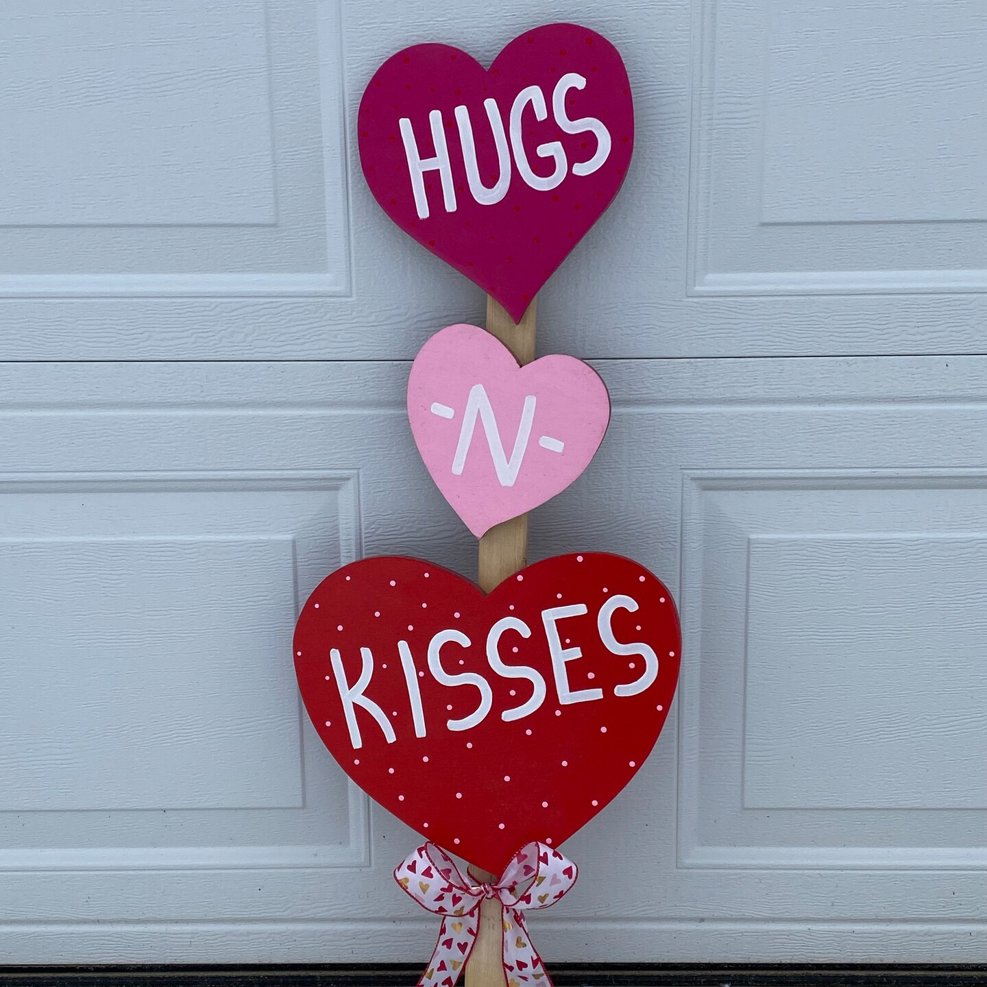Hugs and Kisses Valentine's Day Wood Outdoor Yard Art Sign, Hearts
