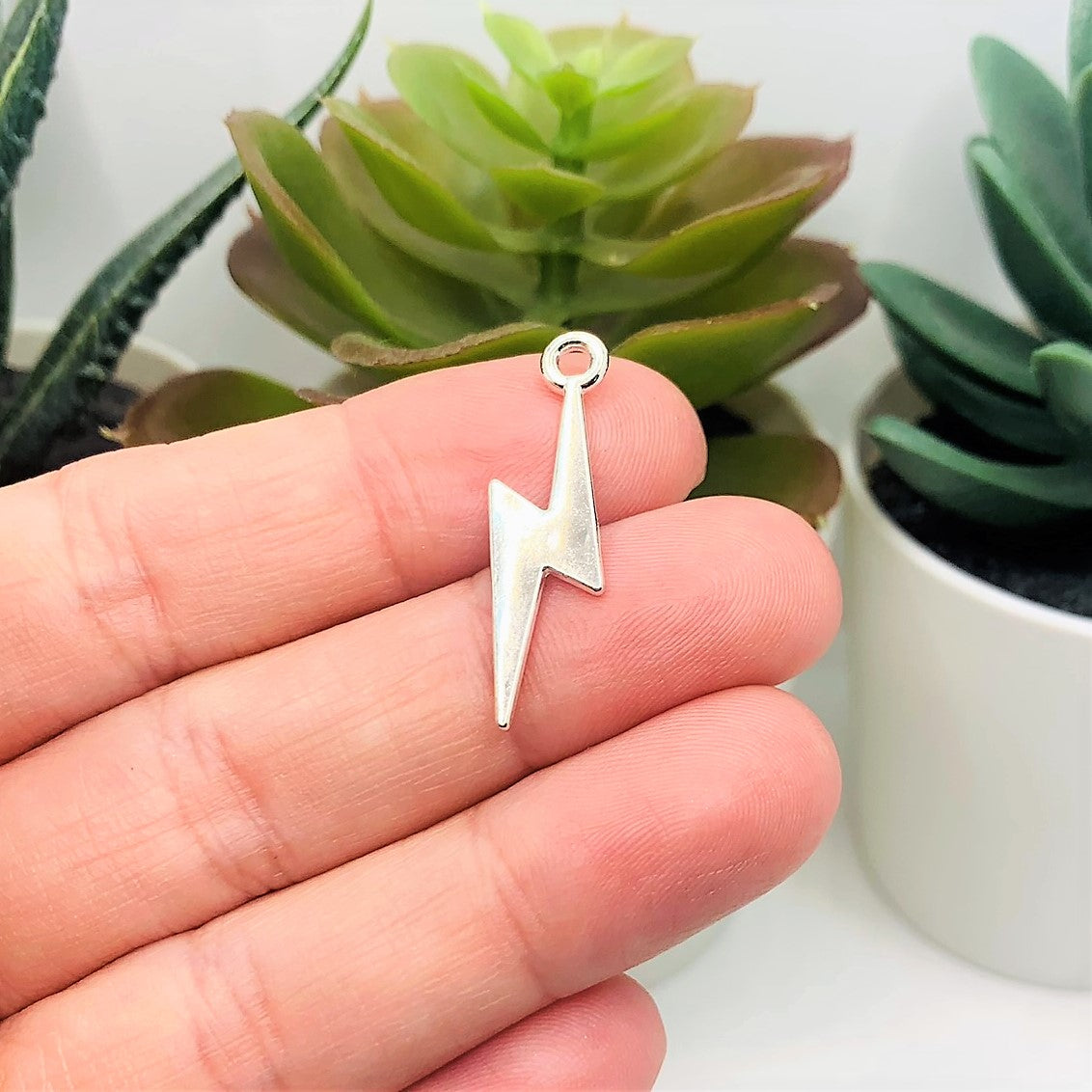 4, 20 or 50 Pieces: Silver Plated Lightning Bolt Wizard Charms