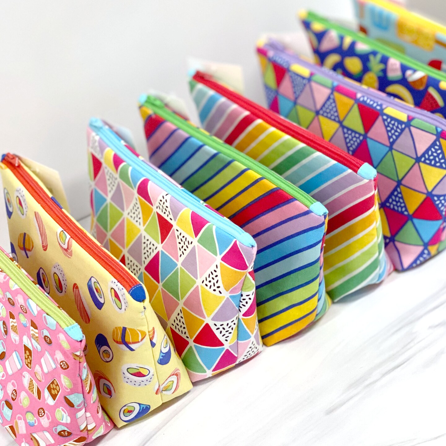 Crosscut Sewing Co.&#xAE; Zipper Pouch Sewing Project Kit for Beginners with Fabric, Instructions and Video