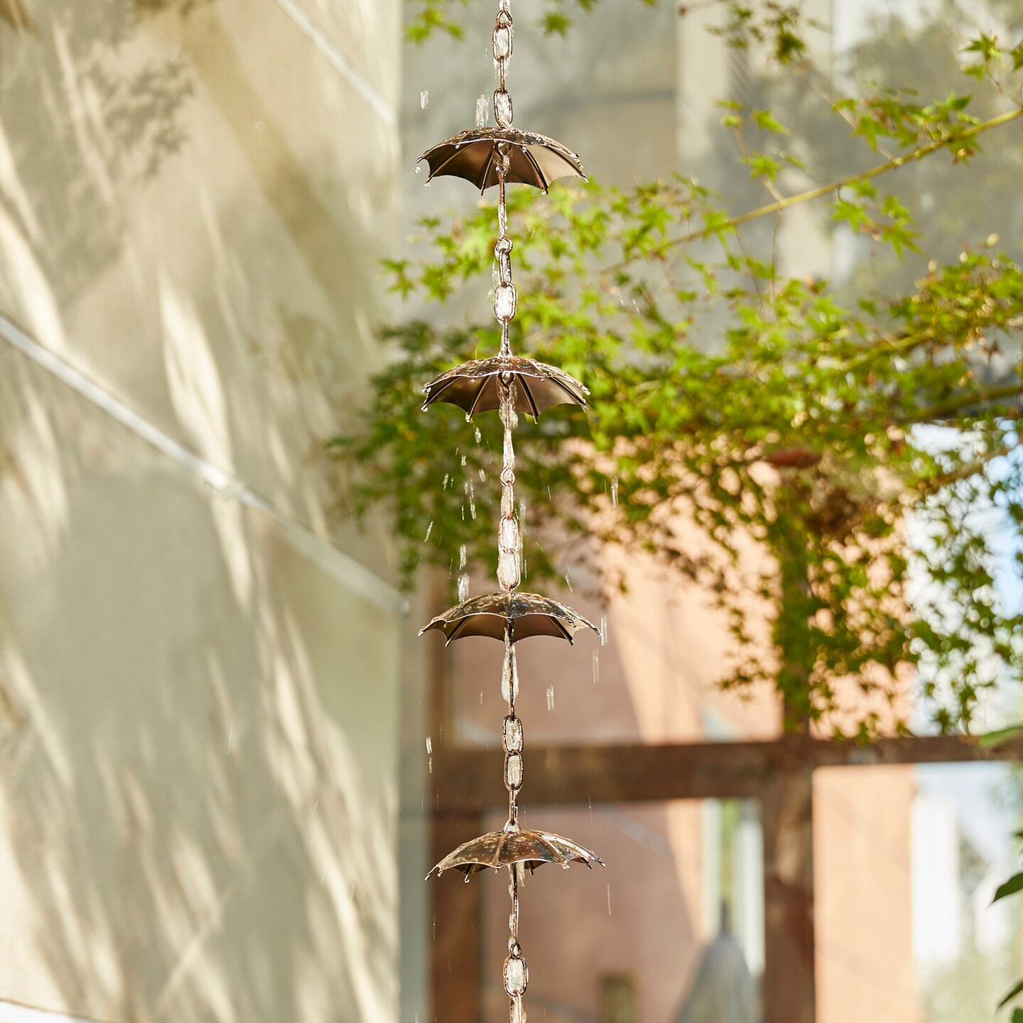 8.5ft 15-Piece Faux Copper Umbrella Shaped Rain Chain with V-Shaped Gutter Clip