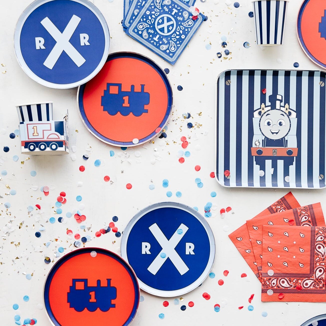 THOMAS &#x26; FRIENDS&#x2122; ASSORTED SMALL PLATES