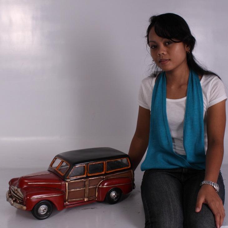Woody Car Table Top Statue
