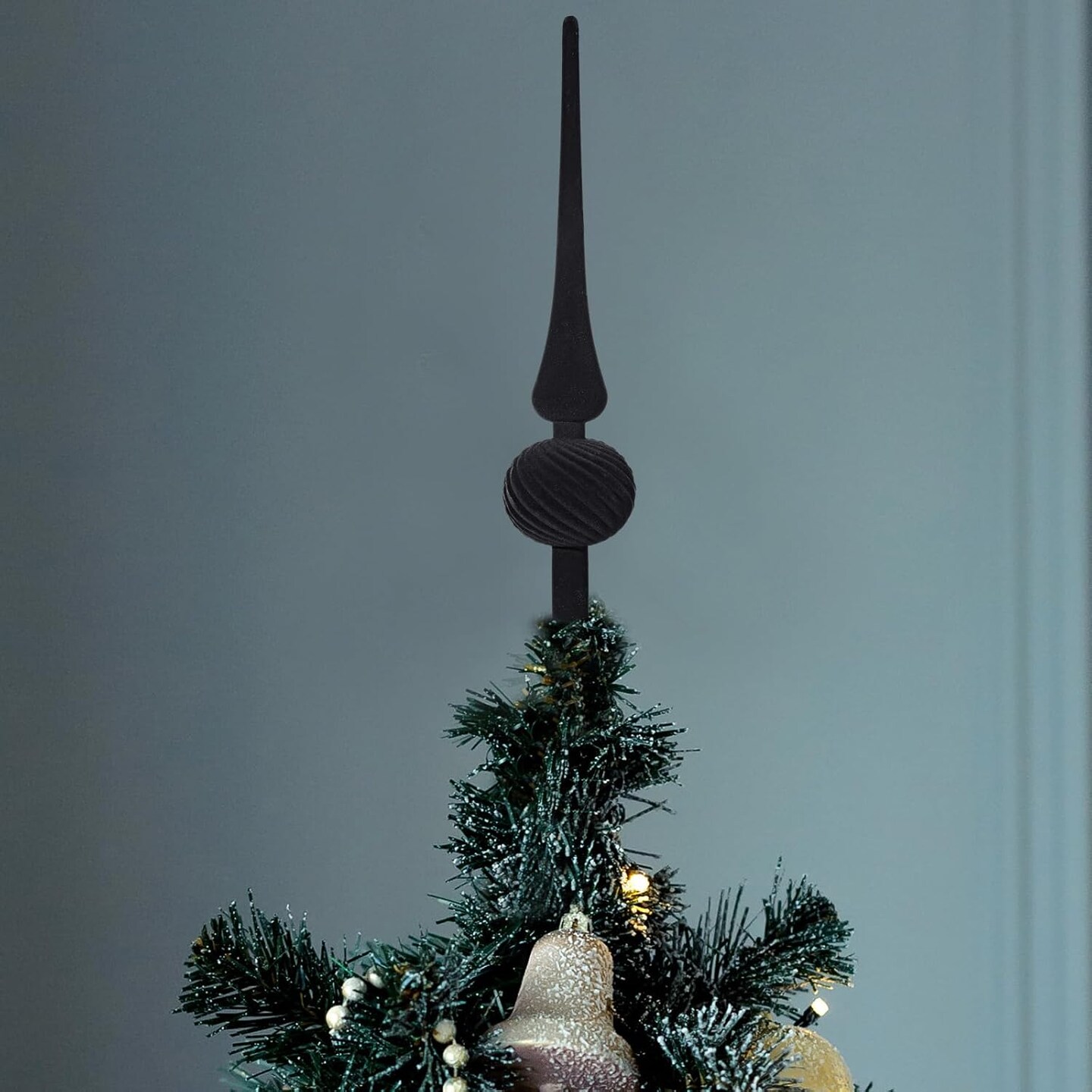 11 Inch Velvet Finial Christmas Tree Topper (Black)