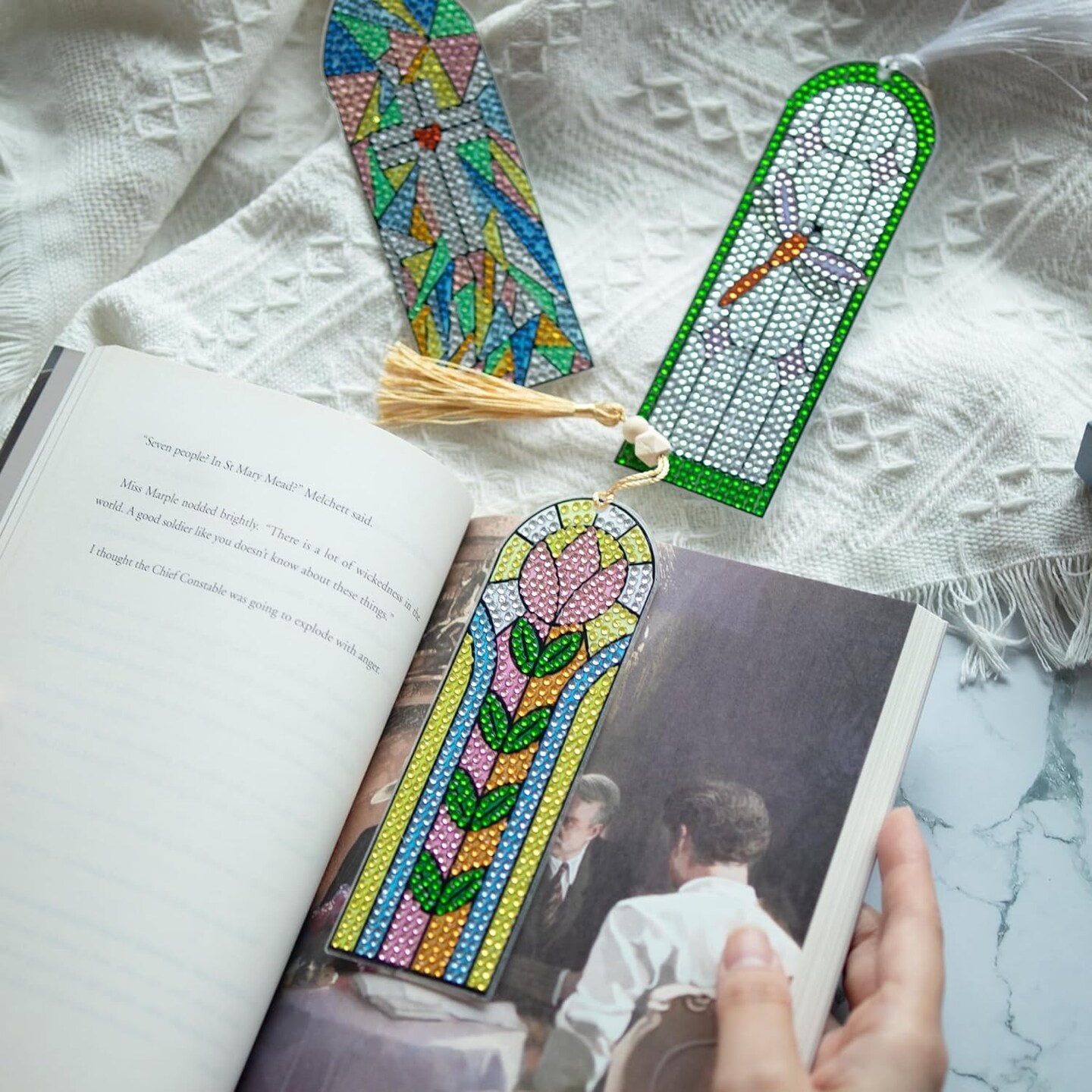 6 PCS 5D Diamond Painting Bookmarks – Stained Glass Acrylic DIY Craft Kit with Tassels & Wood Beads, Rhinestone Bookmarks for Reading & Gift