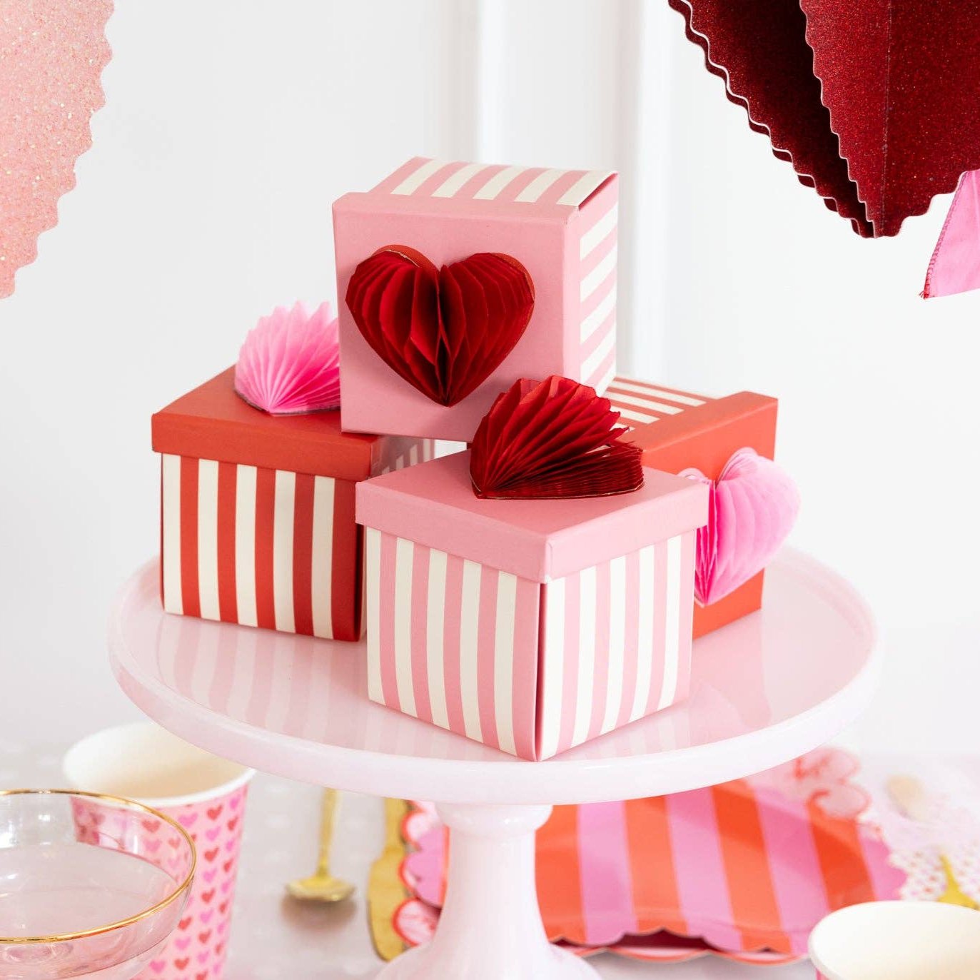 HONEYCOMB HEART TREAT BOX SET