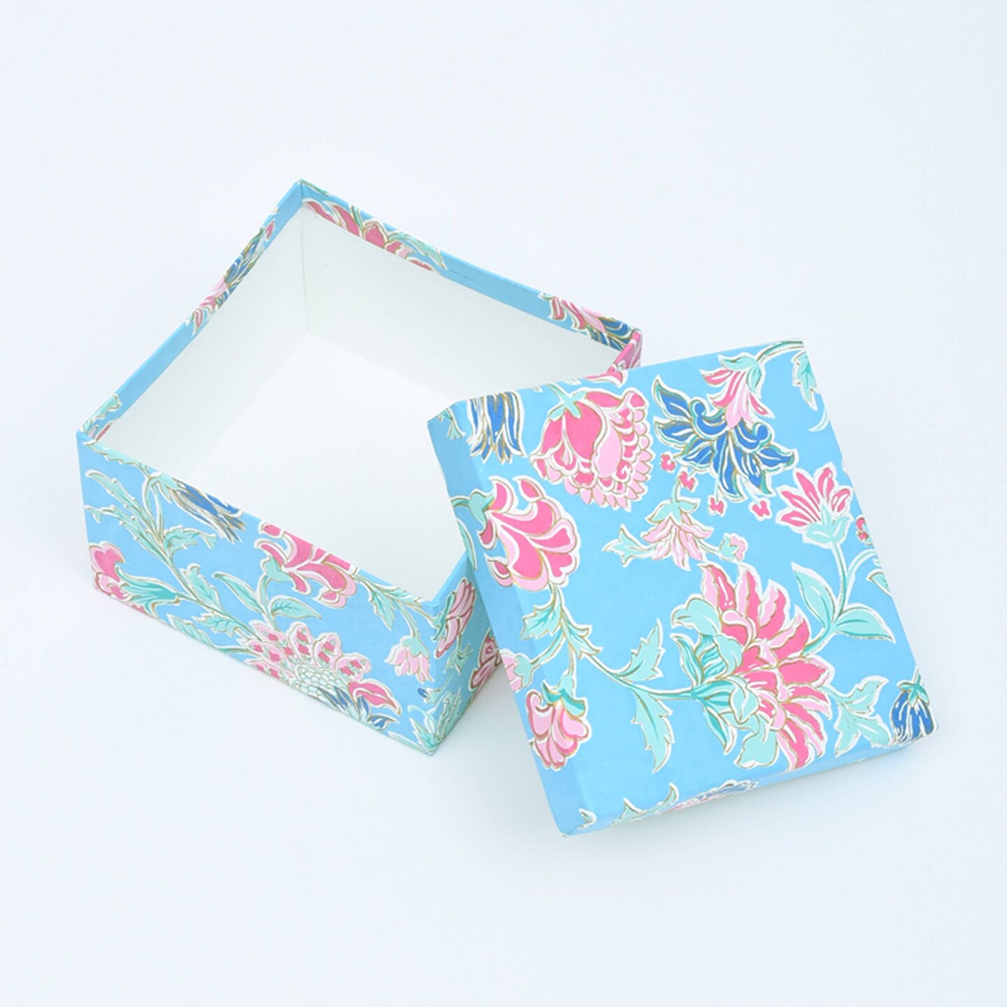 Vibrant Square Gift Box- Set of 3