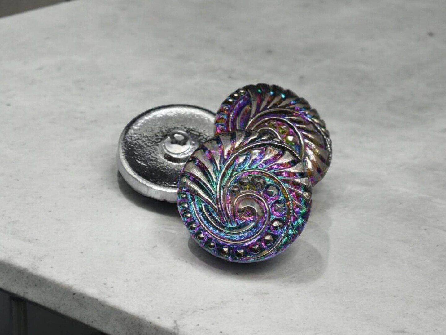 27mm Swirl Button Vitrail with Silver Accents -- Czech Glass Buttons