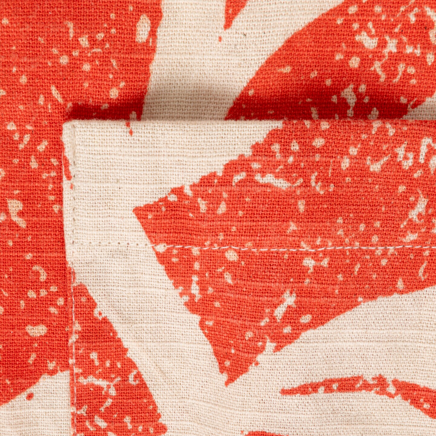 Hello Honey Cotton Printed Crossback Apron with Floral Pattern, Natural & Tomato Color