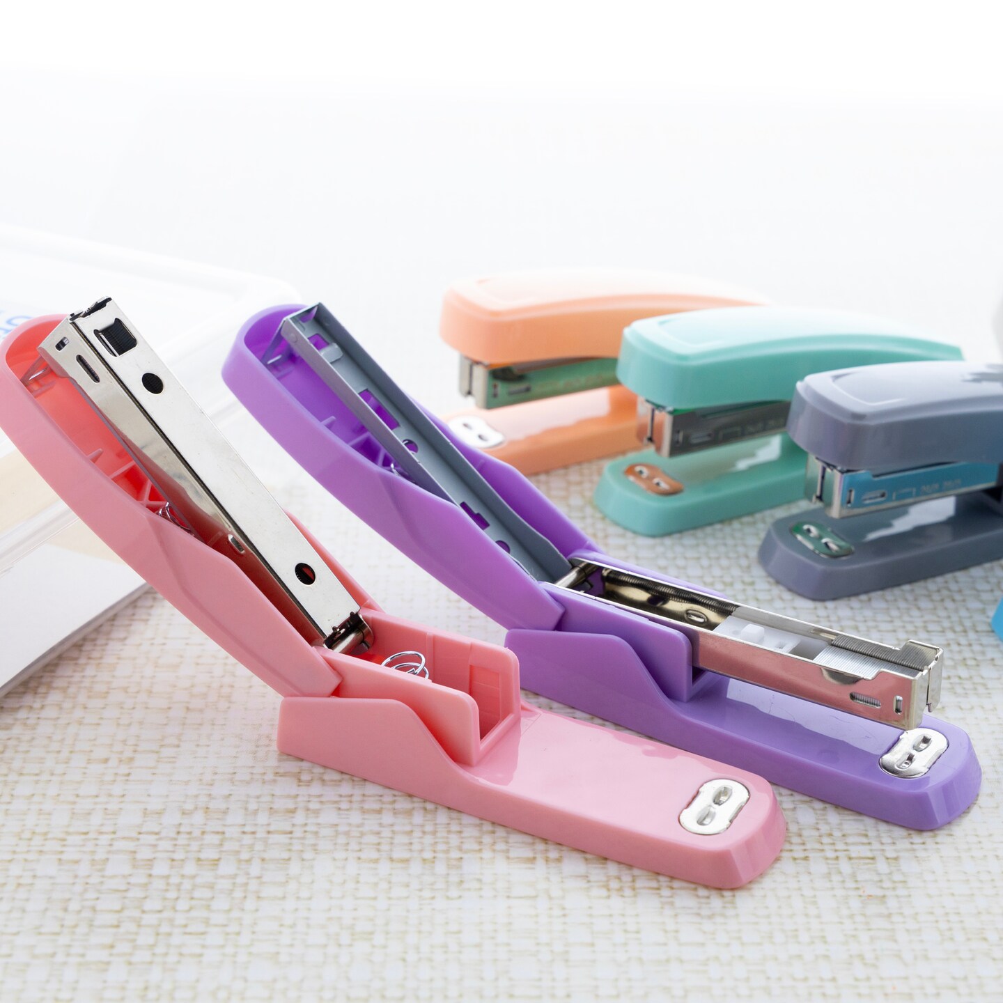 BAZIC Standard Stapler Pastel Color (26/6)