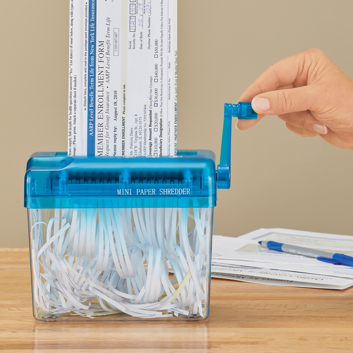 Collections Etc Portable Personal Manual Paper Desktop Shredder