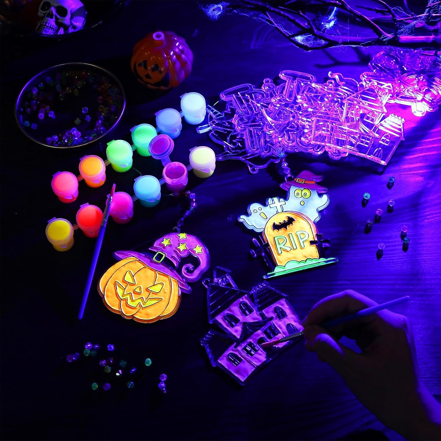 32 Sets Halloween Day Glow in The Dark Suncatcher Ornaments