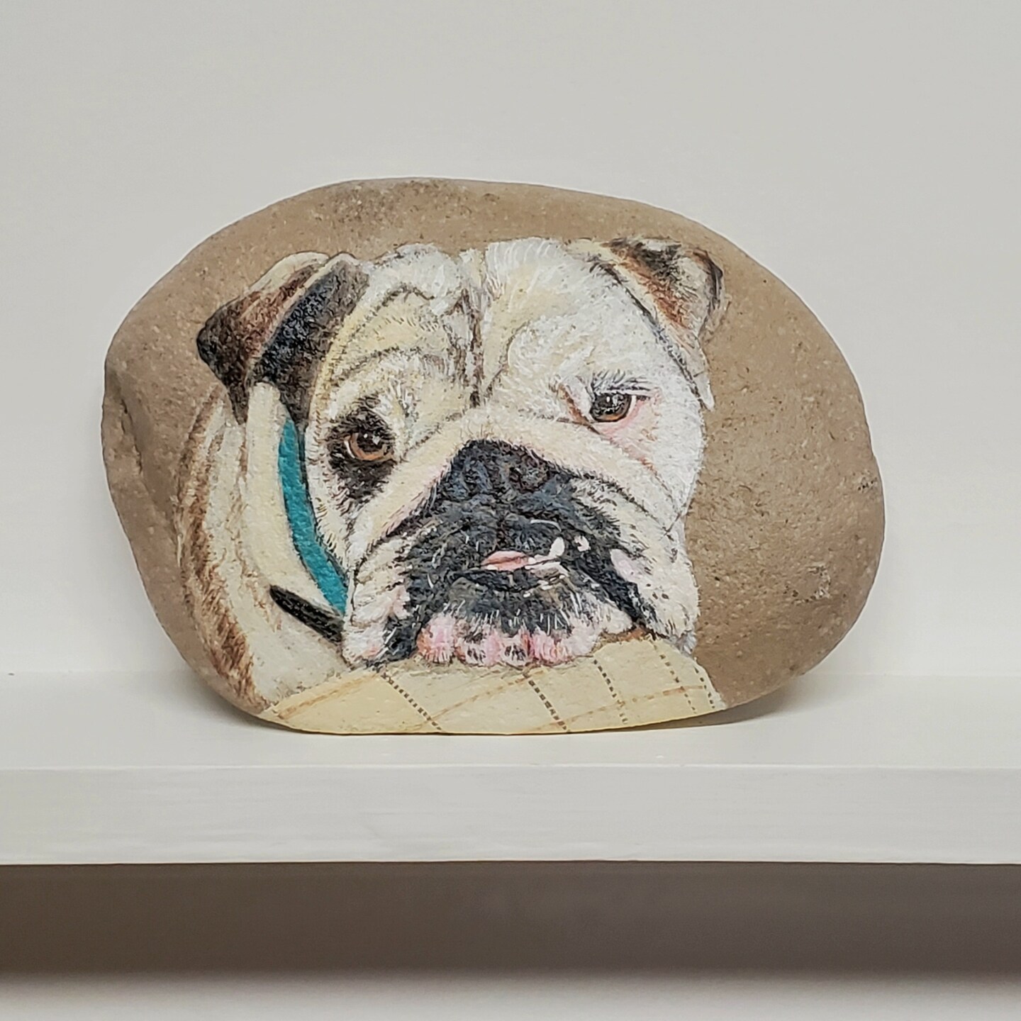 Pet portrait on rock - Custom hand painted realistic and selling detailed cat or dog portrait on a stone from your photos.