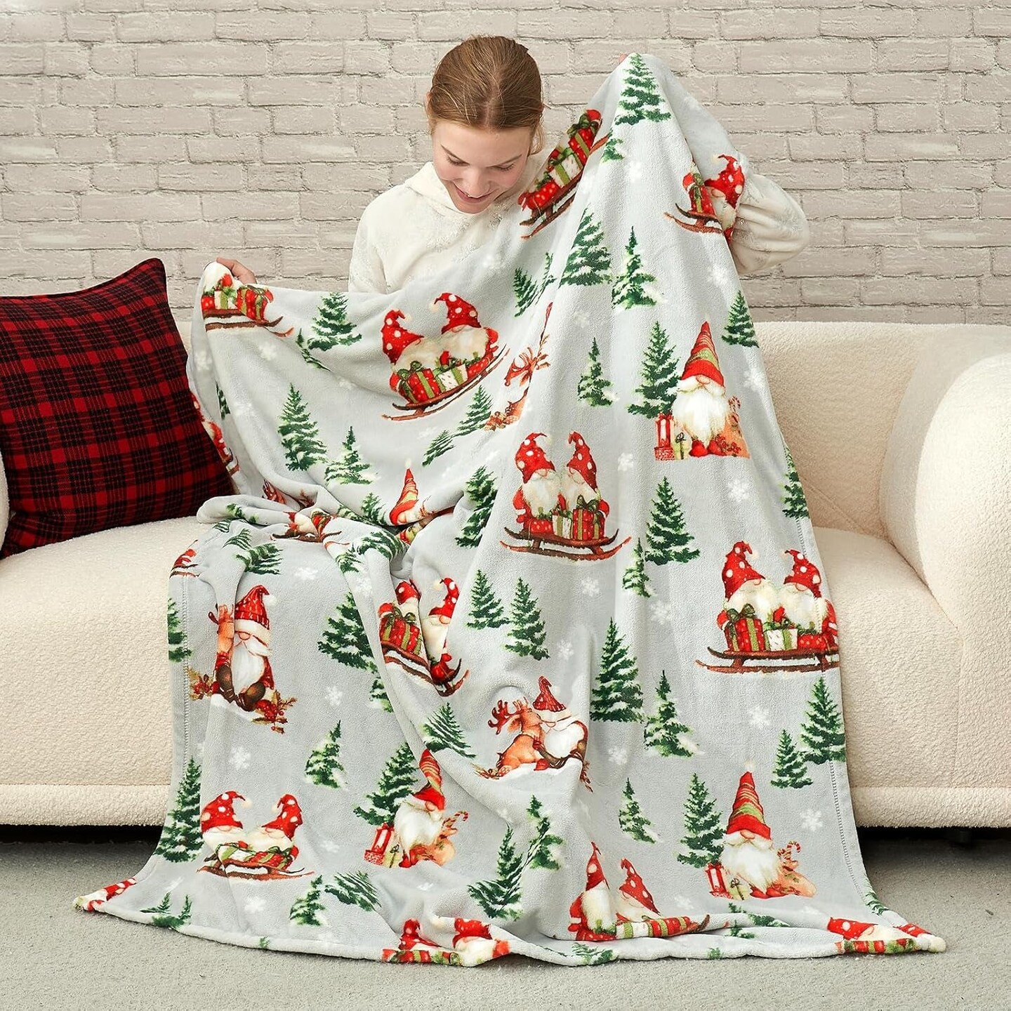 Gnome Throw Blanket Christmas Blanket Warm Plush Throw Blanket, Ultra Soft Cozy Throw Blanket for Couch, Sofa and Bed (Xmas Gnome in Sleigh, 50&#x22; X 60&#x22;)