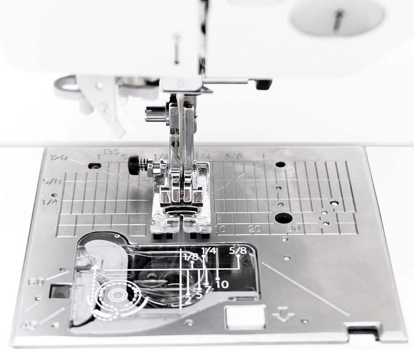 Juki Sayaka DX-3000QVP Professional Quality Quilting and Sewing Machine