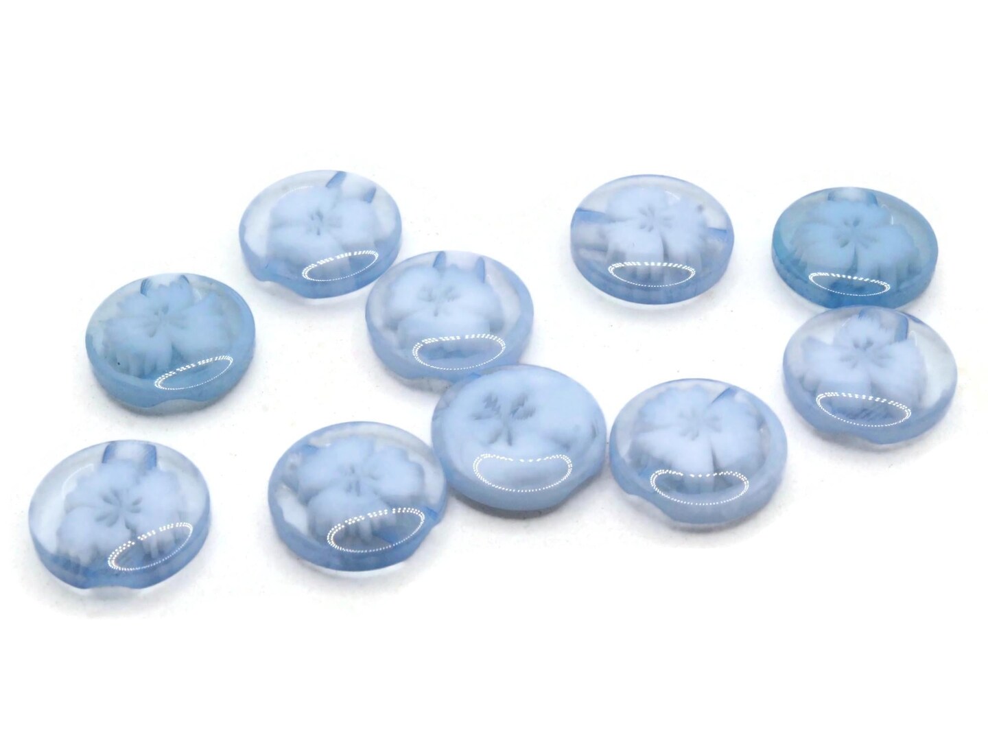 10 14mm Light Sky Blue Flower Flat Round Floral Plastic Buttons