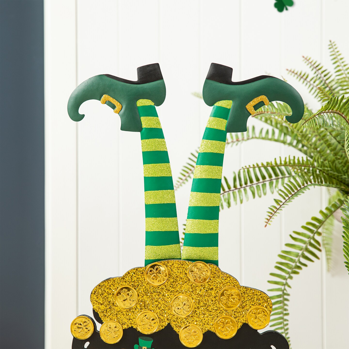 Set of 2 Wooden St. Patrick's Leprechaun Pot of Gold Porch Decor