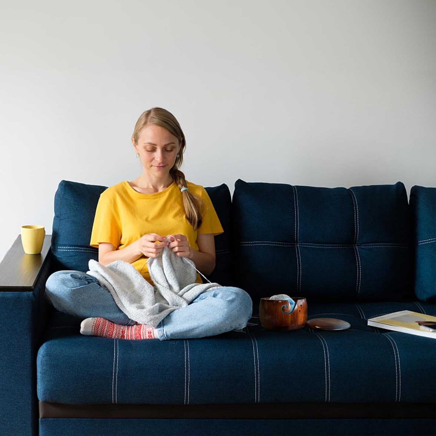 Wood Yarn Bowl with Lid, Crochet Bowls for Yarn,Knitting Yarn Bowl (7X4in)