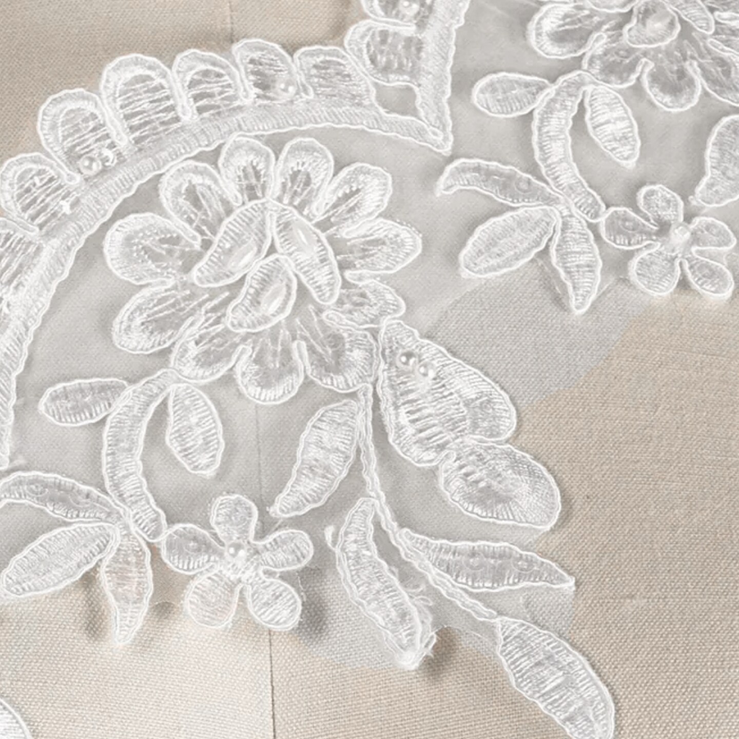 1 Yard White Bridal Lace Trim with Beaded Rose Design and Scalloped Edges 6 Inch