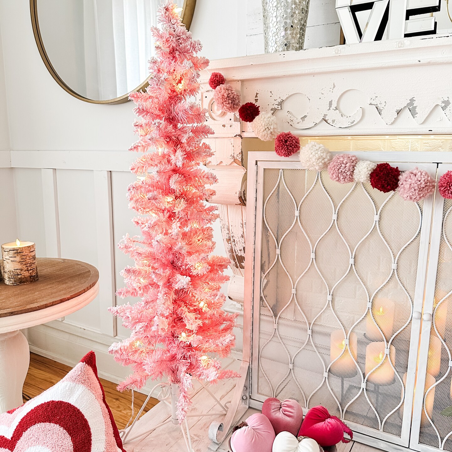 Haute Decor 4 Foot Prelit Cotton Candy Flocked FIR Christmas Tree with 50 Incandescent Lights