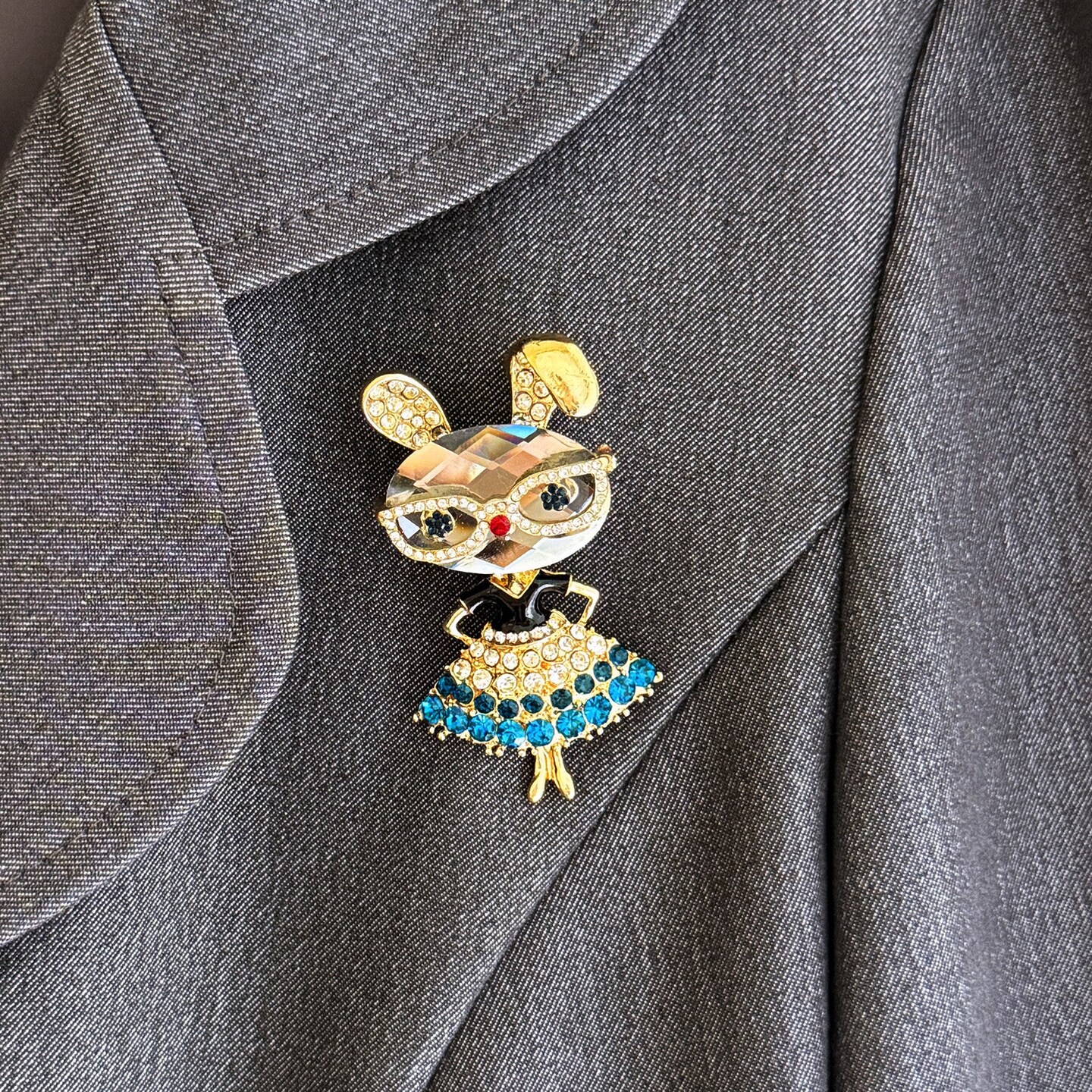 Wrapables Vintage Crystal Rhinestone Rabbit with Glasses and Skirt Brooch Pin, Blue