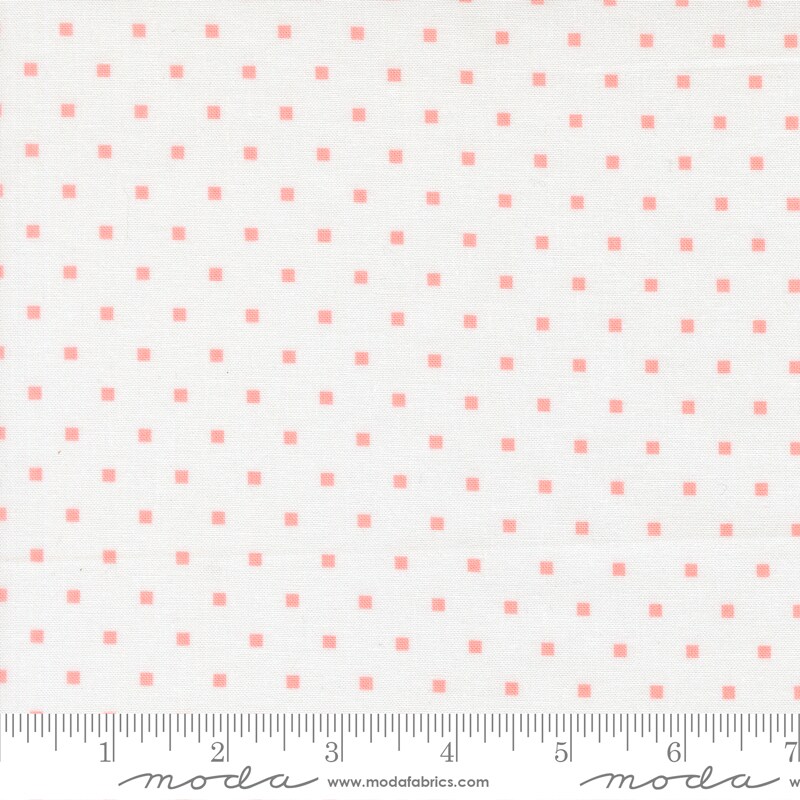Cosmo Dot in Cream Blush (55345 11) | A Cat Named Stitch | Camille Roskelley | Moda