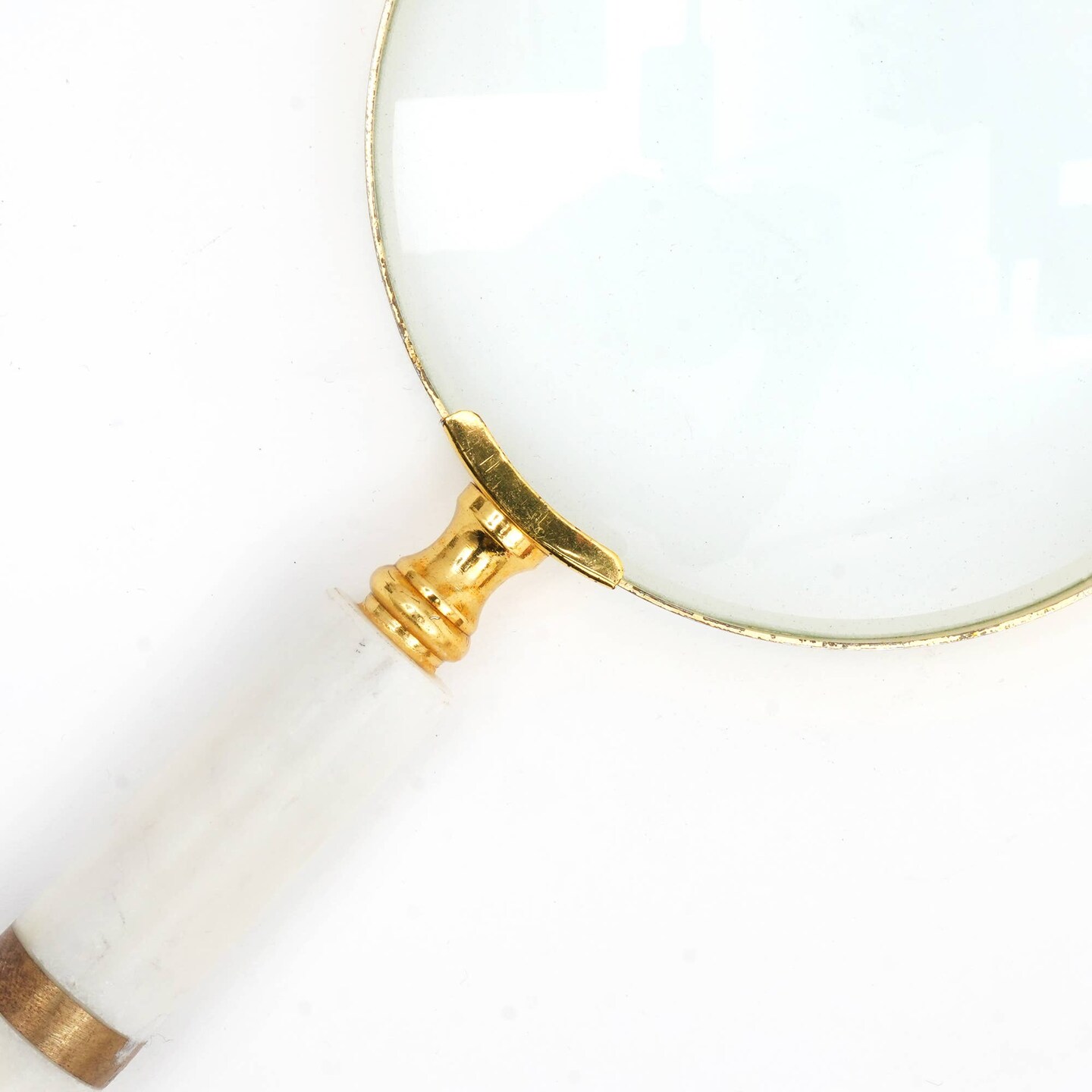 Handcrafted Magnifying Glass for Clear Detail View