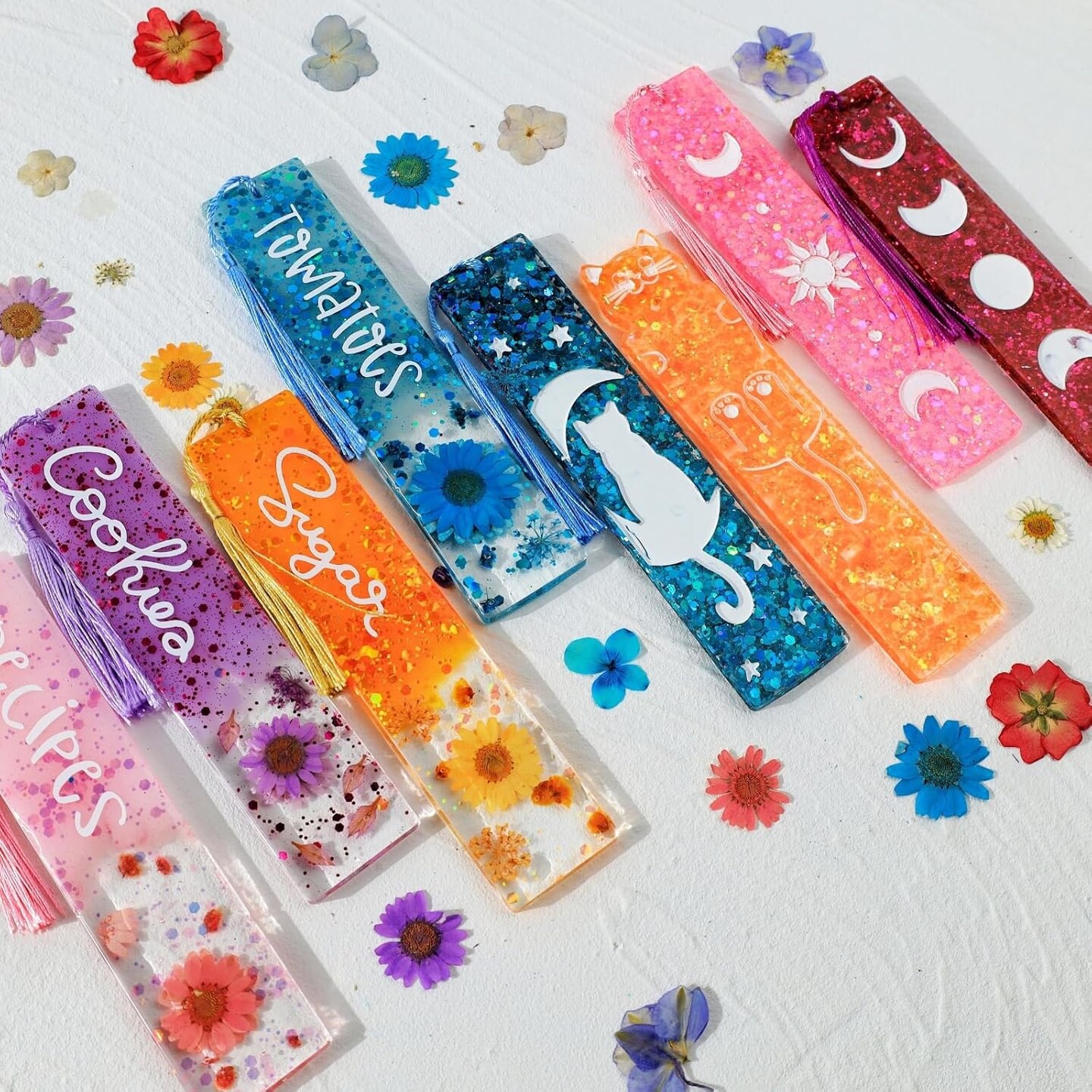 LET&#x27;S RESIN Bookmark Resin Molds Silicone 1.5&#x27;&#x27; Wide, Blank and Cat Moon Pattern Silicone Bookmark Molds Kit with 20pcs Tassels, Rectangle Bookmark Molds for Epoxy Resin Casting Crafts