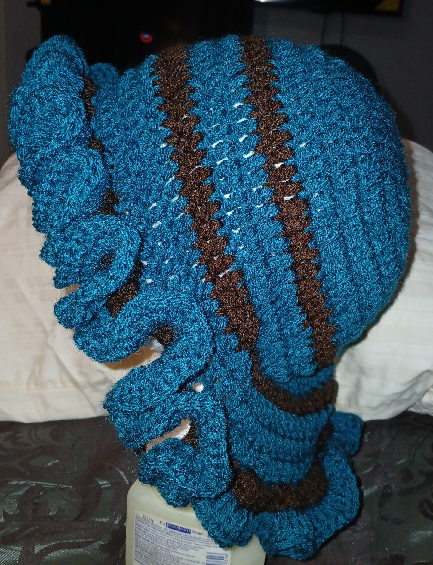 NWT Handcrafted Teal and Chocolate Crochet Ruffle Hat  display picture 3