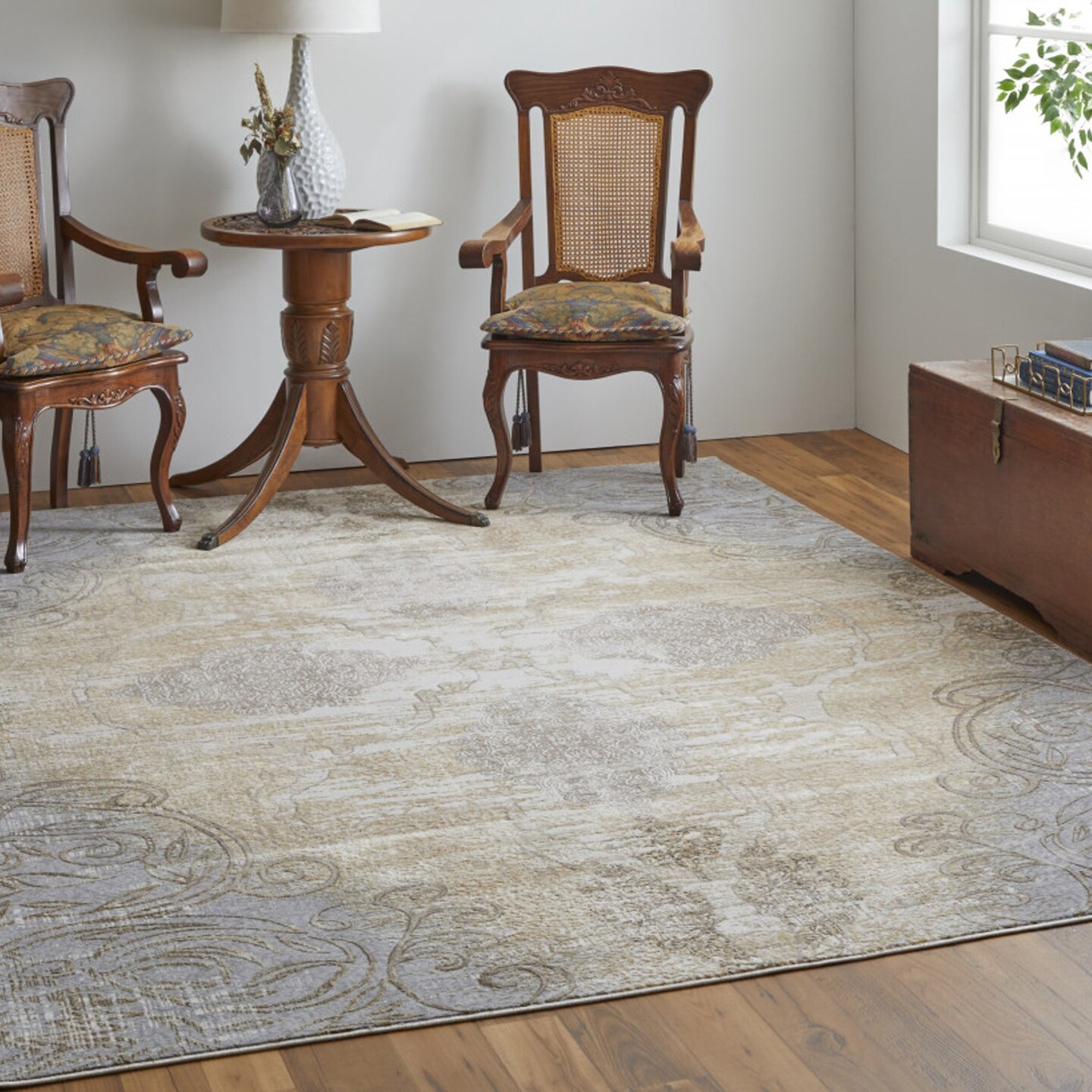Edge Collections - 8&#x27; X 10&#x27; - Gray - Floral Pattern Area Rug for Inviting Spaces - 1 Piece