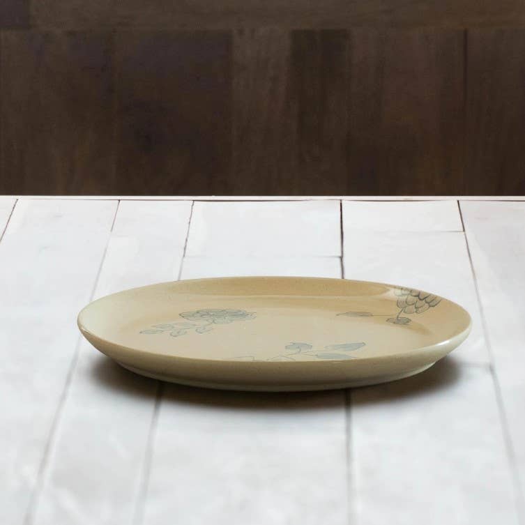 Off-White Round Ceramic Printed Dinner Plate &#x2013; Elegant Dining Plate for Every Meal-25.5&#x22; Dia