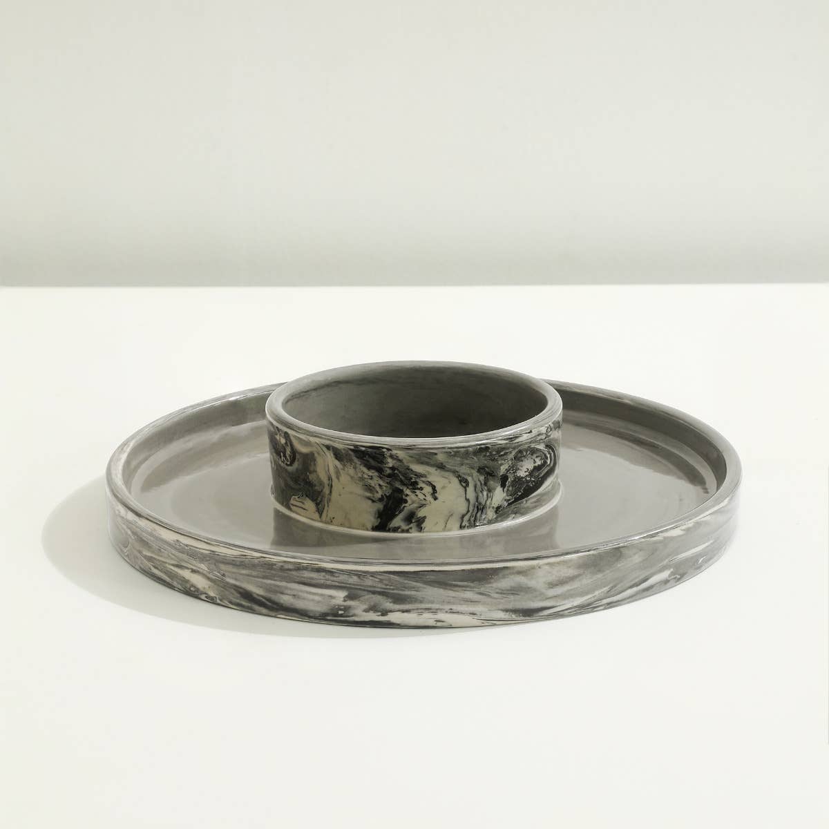 Black Round Ceramic Snack Platter &#x2013; Elegant Serving Dish for Snacks &#x26; Appetizers-9.4X9.4X1.5&#x22;