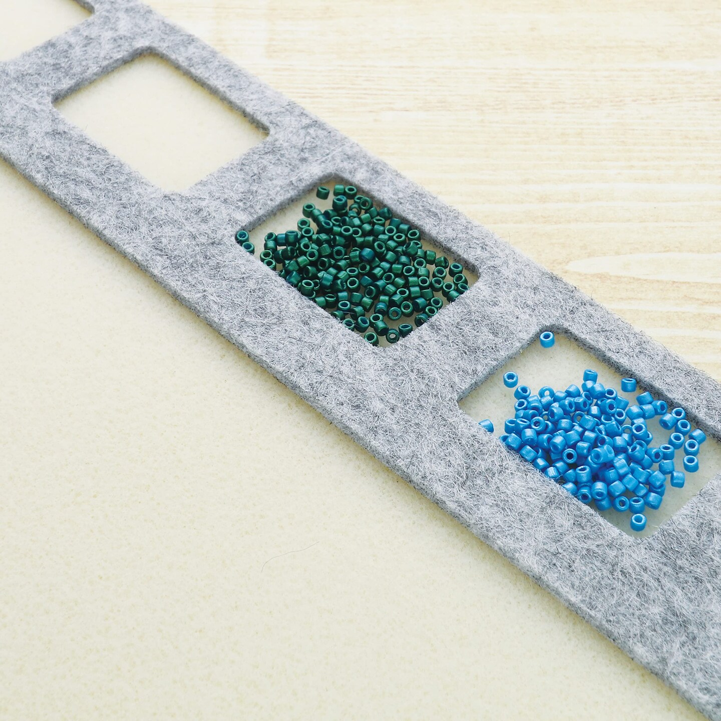 The Beadsmith Treasure Mat 