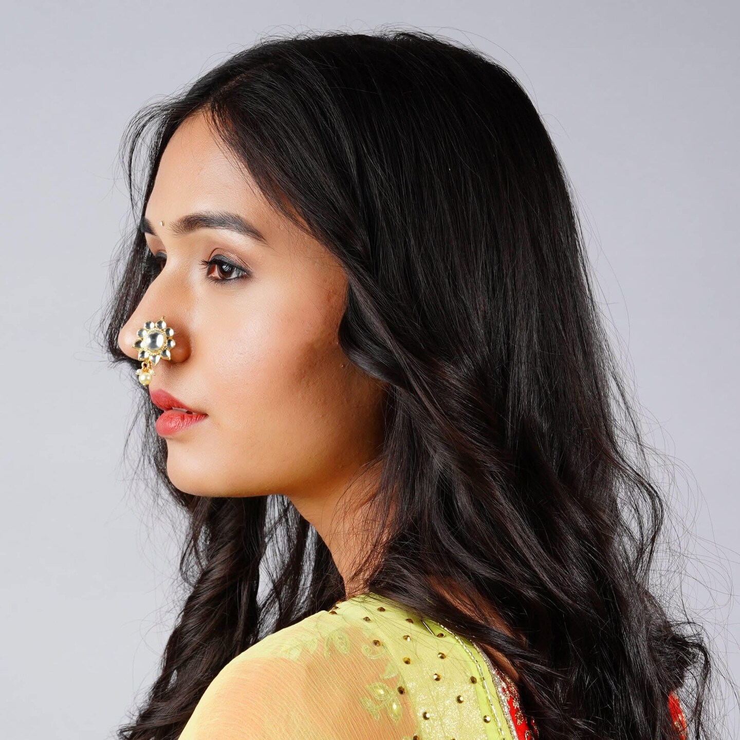 Indian Kundan Nose Ring for Women - Indian Bridal Nose Stud Ring Clip-On Septum Jewelry Faux Pearl Drop Kundan Crystal Bollywood Style Marathi Nath Non-Piercing Nose Accessory Gift for Her