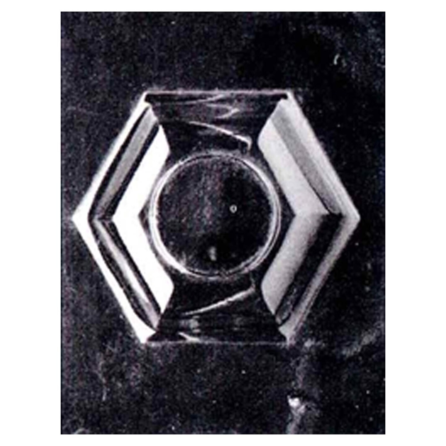 Daisy Candy Dish Chocolate Mold/5&#x22; x 1&#x22;