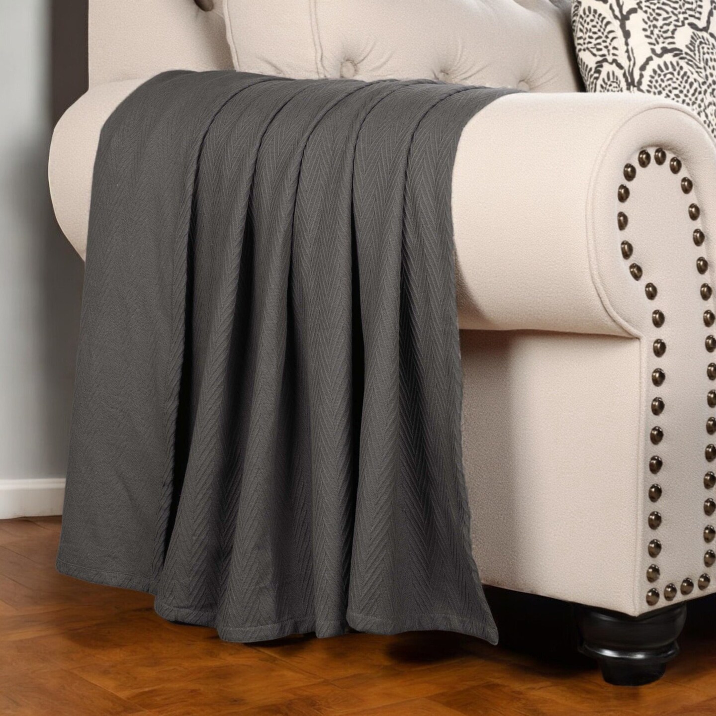 Edge Collections - 50" x 60" - Gray - Cozy Chevron Throw Blanket for Stylish Comfort - 1 Piece