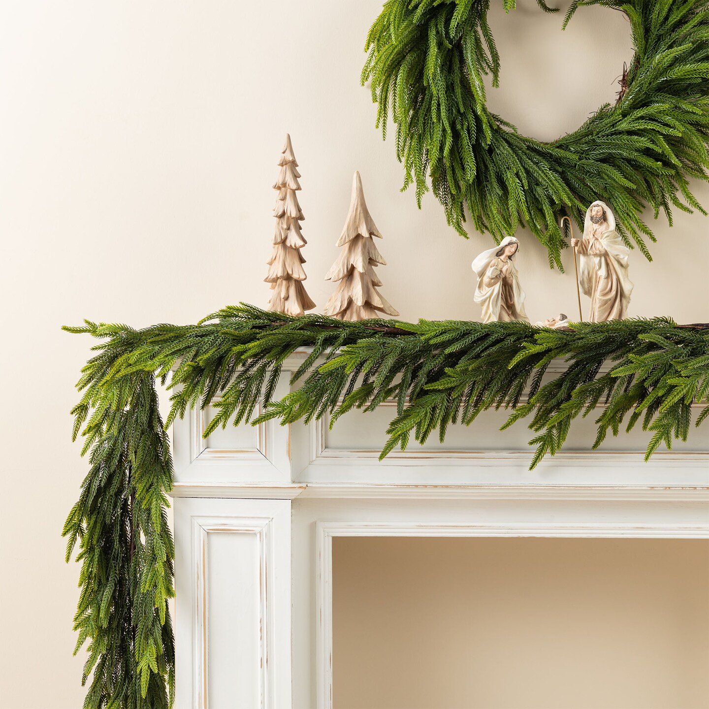 Christmas Greenery Pine PE Dripping Garland / Wreath / Teardrop